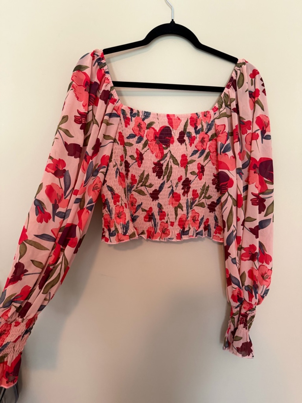 SHEIN Pink Floral Smocked Long Sleeve Crop Top - Picture 2 of 3